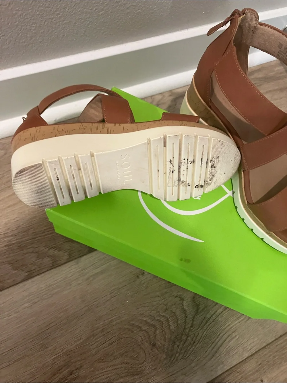 Soul Naturalizer Tan Leather Wedge zipper back sandals